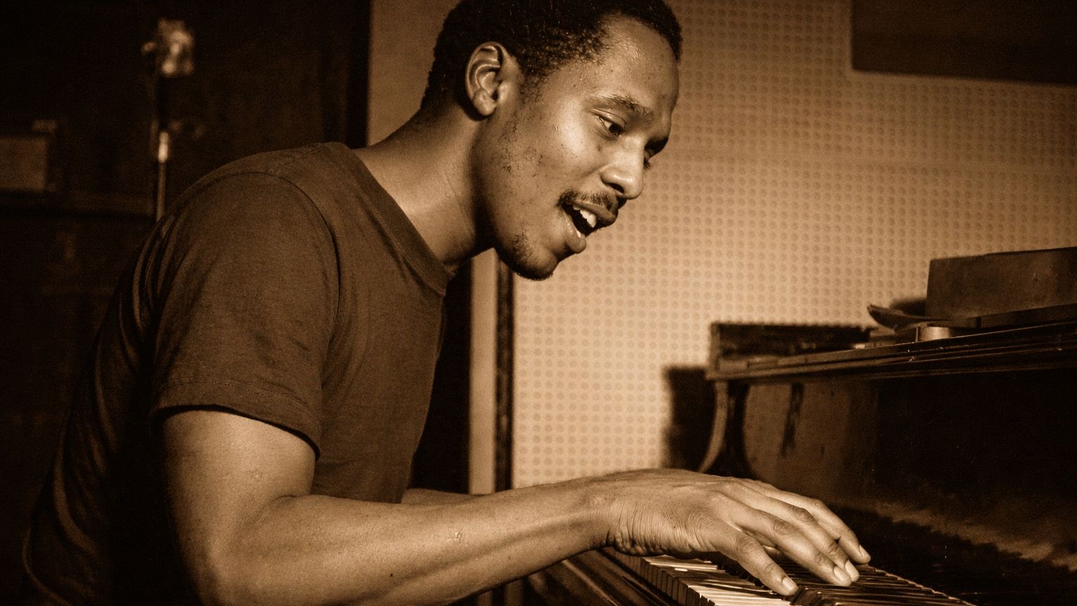 @Powell1 Disque Studio